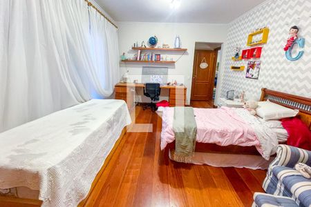 Casa à venda com 372m², 4 quartos e 6 vagas Casa à venda com 372m², 4 quartos e 6 vagasSuíte 3