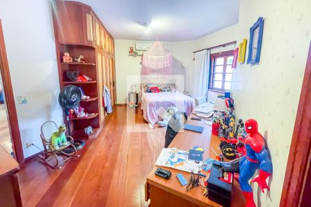 Casa à venda com 372m², 4 quartos e 6 vagas Casa à venda com 372m², 4 quartos e 6 vagasSuíte 2