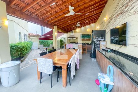 Casa à venda com 372m², 4 quartos e 6 vagas Casa à venda com 372m², 4 quartos e 6 vagasChurrasqueira