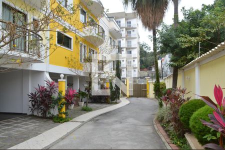 Casa de condomínio à venda com 197m², 2 quartos e 2 vagas Casa de condomínio à venda com 197m², 2 quartos e 2 vagasÁrea comum