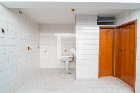 Casa à venda com 194m², 3 quartos e 2 vagasLavanderia