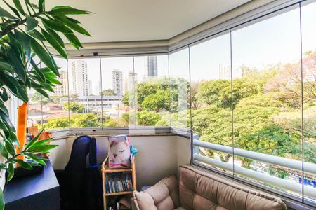 Apartamento à venda com 80m², 3 quartos e 2 vagas Apartamento à venda com 80m², 3 quartos e 2 vagasSacada