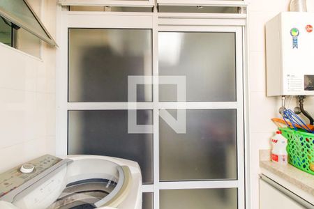 Apartamento à venda com 80m², 3 quartos e 2 vagas Apartamento à venda com 80m², 3 quartos e 2 vagasÁrea de Serviço