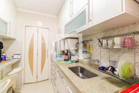 Apartamento à venda com 80m², 3 quartos e 2 vagas Apartamento à venda com 80m², 3 quartos e 2 vagasCozinha