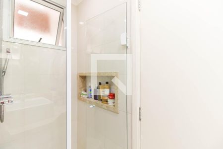 Apartamento à venda com 80m², 3 quartos e 2 vagas Apartamento à venda com 80m², 3 quartos e 2 vagasBanheiro da Suíte