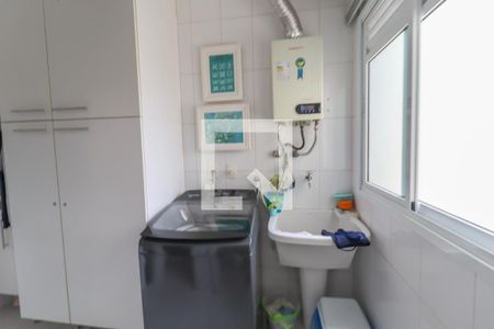 Apartamento à venda com 117m², 3 quartos e 3 vagas Apartamento à venda com 117m², 3 quartos e 3 vagasÁrea de Serviço