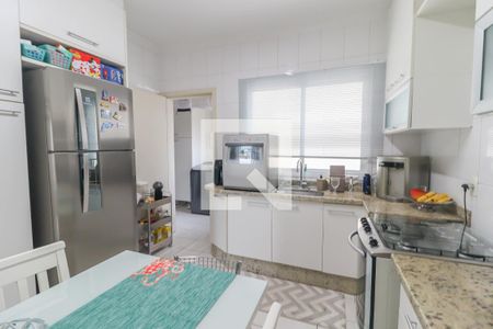 Apartamento à venda com 117m², 3 quartos e 3 vagas Apartamento à venda com 117m², 3 quartos e 3 vagasCozinha