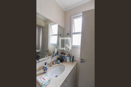 Apartamento à venda com 117m², 3 quartos e 3 vagas Apartamento à venda com 117m², 3 quartos e 3 vagasBanheiro 2