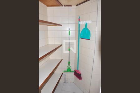 Apartamento à venda com 87m², 2 quartos e 2 vagas Apartamento à venda com 87m², 2 quartos e 2 vagasDispensa