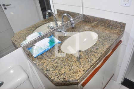 Apartamento à venda com 87m², 2 quartos e 2 vagas Apartamento à venda com 87m², 2 quartos e 2 vagasBanheiro Social