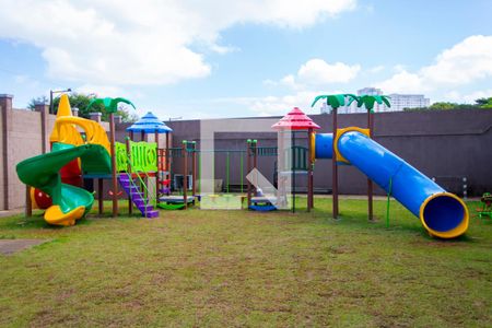 Apartamento à venda com 53m², 2 quartos e 1 vaga Apartamento à venda com 53m², 2 quartos e 1 vagaÁrea comum - Playground