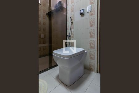 Apartamento à venda com 200m², 4 quartos e 2 vagasBanheiro 1