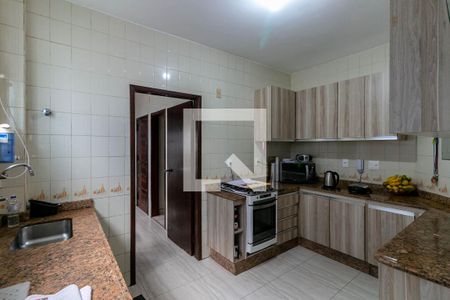 Apartamento à venda com 200m², 4 quartos e 2 vagasCozinha