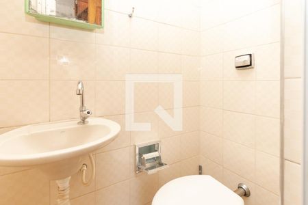 Casa à venda com 200m², 3 quartos e 2 vagasBanheiro de Serviço