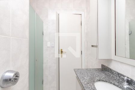 Casa à venda com 200m², 3 quartos e 2 vagasBanheiro