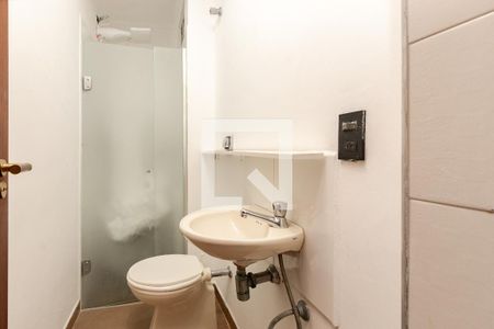 Casa à venda com 200m², 3 quartos e 2 vagasEdícula - Banheiro