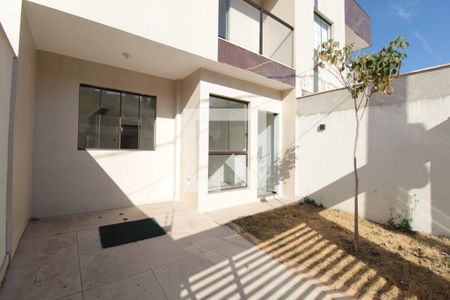 Casa à venda com 86m², 3 quartos e 1 vagaGaragem