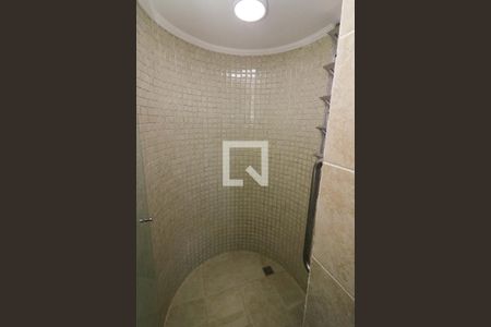 Casa à venda com 328m², 3 quartos e 2 vagasBanheiro 2