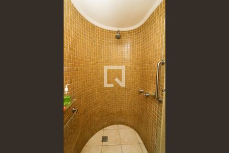 Casa à venda com 328m², 3 quartos e 2 vagasBanheiro da Suíte