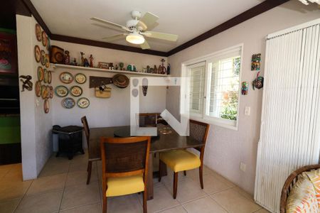 Casa à venda com 328m², 3 quartos e 2 vagasVaranda