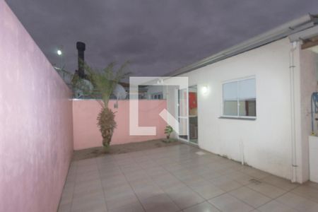 Casa de condomínio à venda com 68m², 3 quartos e 1 vaga Casa de condomínio à venda com 68m², 3 quartos e 1 vagaQuintal