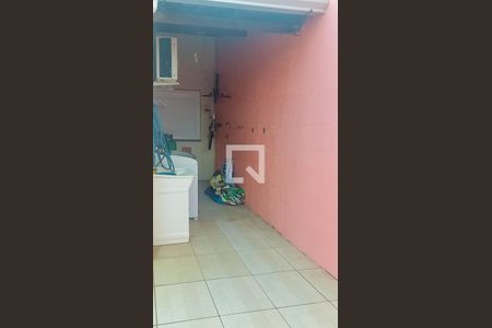 Casa de condomínio à venda com 68m², 3 quartos e 1 vaga Casa de condomínio à venda com 68m², 3 quartos e 1 vagaÁrea de Serviço