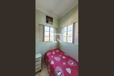 Casa à venda com 350m², 4 quartos e 5 vagas Casa à venda com 350m², 4 quartos e 5 vagasQuarto 2