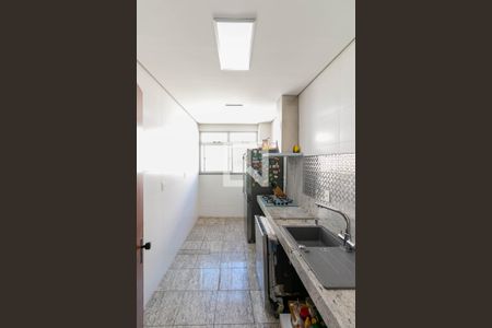 Apartamento à venda com 150m², 3 quartos e 2 vagasCozinha