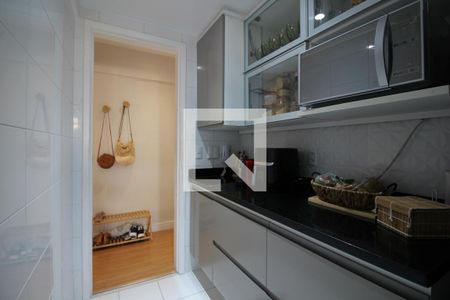 Apartamento à venda com 80m², 2 quartos e 2 vagasCozinha