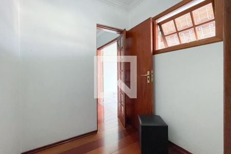 Casa à venda com 429m², 4 quartos e 6 vagasCloset - Suíte 3