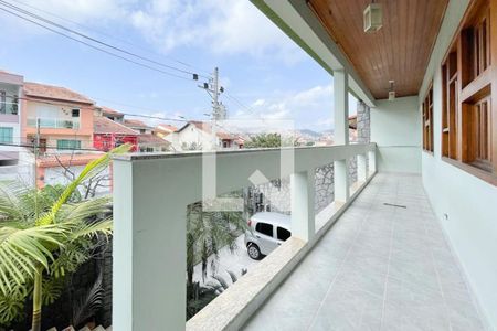 Casa à venda com 429m², 4 quartos e 6 vagasSacada