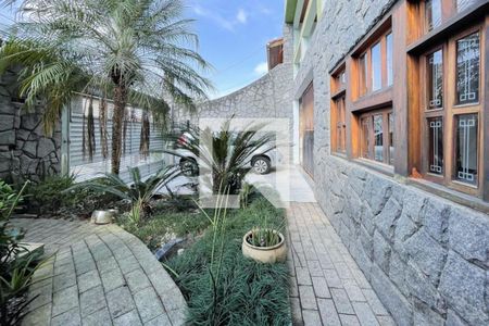 Casa à venda com 429m², 4 quartos e 6 vagasGaragem