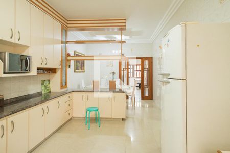 Casa à venda com 429m², 4 quartos e 6 vagasCozinha