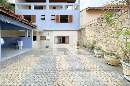 Casa à venda com 429m², 4 quartos e 6 vagasÁrea - Churrasqueira
