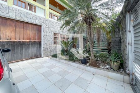 Casa à venda com 429m², 4 quartos e 6 vagasGaragem