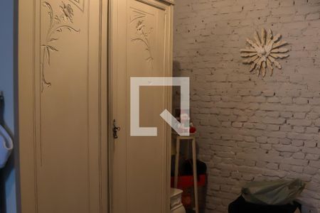 Casa à venda com 70m², 1 quarto e sem vagaCloset