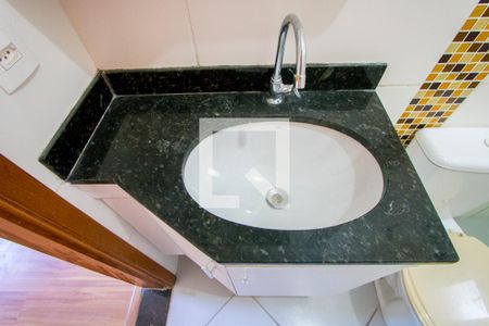 Apartamento à venda com 76m², 2 quartos e 1 vaga Apartamento à venda com 76m², 2 quartos e 1 vagaBanheiro do quarto 1