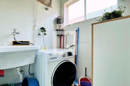 Apartamento à venda com 68m², 2 quartos e 1 vaga Apartamento à venda com 68m², 2 quartos e 1 vagaÁrea de Serviço