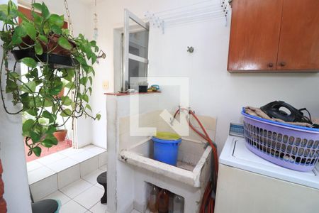 Casa de condomínio à venda com 194m², 5 quartos e 3 vagasÁrea de Serviço