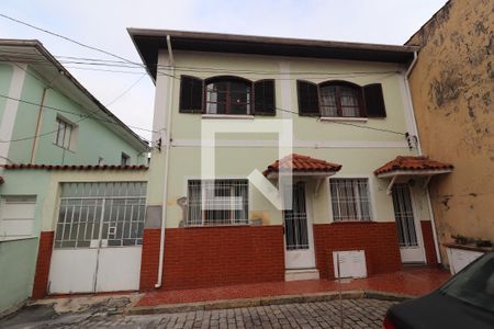Casa de condomínio à venda com 194m², 5 quartos e 3 vagasFachada