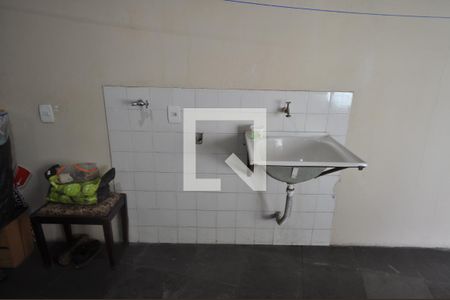 Casa à venda com 200m², 3 quartos e 1 vagaArea de serviço 2