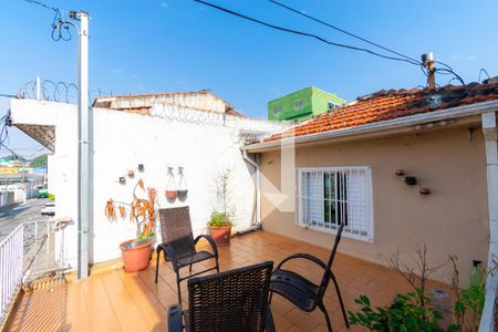 Casa à venda com 142m², 3 quartos e 1 vaga Casa à venda com 142m², 3 quartos e 1 vagaVaranda