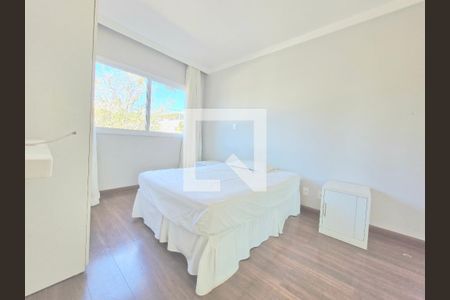 Casa à venda com 343m², 4 quartos e 2 vagasSemi suíte 3