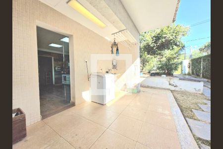 Casa à venda com 343m², 4 quartos e 2 vagasÁrea comum