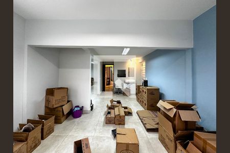 Casa à venda com 250m², 4 quartos e 5 vagasDeposito