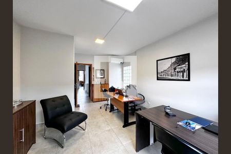 Casa à venda com 250m², 4 quartos e 5 vagasQuarto 4