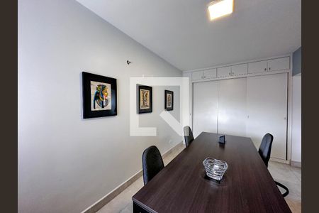 Casa à venda com 250m², 4 quartos e 5 vagasQuarto 2