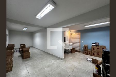 Casa à venda com 250m², 4 quartos e 5 vagasDeposito