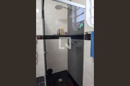 Casa à venda com 250m², 5 quartos e 2 vagas Casa à venda com 250m², 5 quartos e 2 vagasBanheiro Social