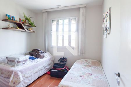 Casa à venda com 250m², 5 quartos e 2 vagas Casa à venda com 250m², 5 quartos e 2 vagasquarto 4